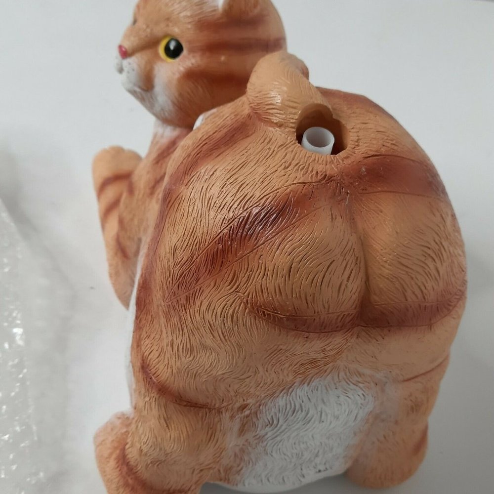 Cat Butt Essential Oil Diffuser Funny Kitten Novelty Gift Unisex Adult D… - Picture 7 of 7